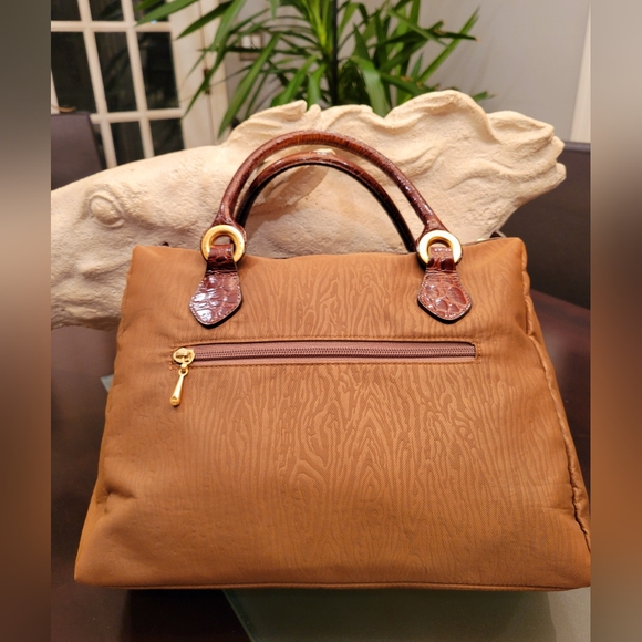 BALENCIAGA Boston Handbag BB~Beautiful! - Picture 3 of 16